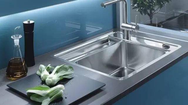 厨房水槽怎么选 装修前看完这份1700字的总结 使用更舒适 住小帮 厨房水槽怎么选 装修前看完这份1700字的总结 使用更舒适 住小帮